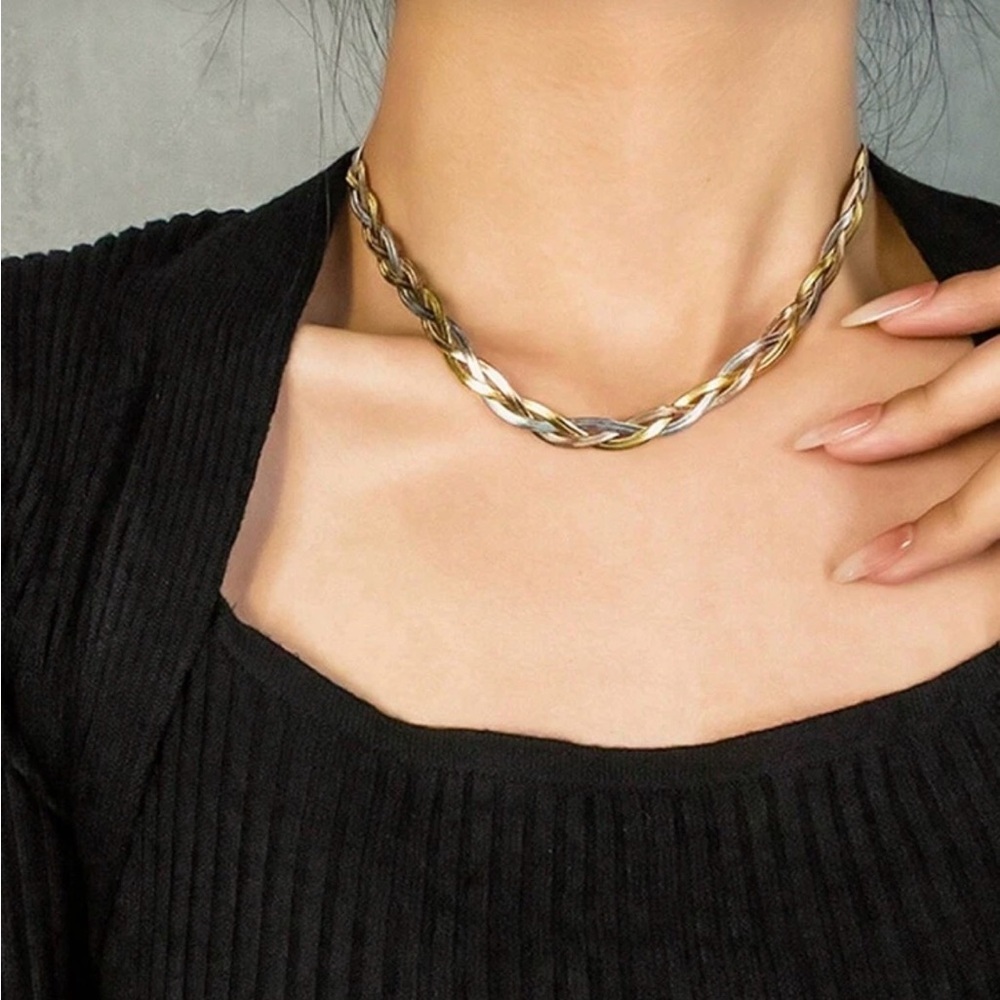 18K Gold Plated Tri-Color Braided Chain Necklace & Bracelet Set - Picture 2 of 3